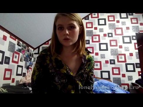 ❤️ Xwendekarê ciwan blonde ji Rûsyayê ji dîkên mezintir hez dike. Vîdyoya anal li me ❌